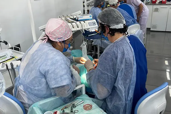Live Implant Course – USA
